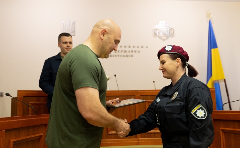 Поліцейських Дніпропетровщини нагородили до Дня захисників і захисниць України