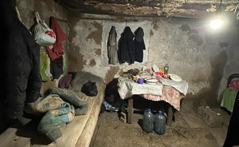 Вербував людей і тримав їх у трудовому рабстві: на Дніпропетровщині правоохоронці викрили 51-річного чоловіка
