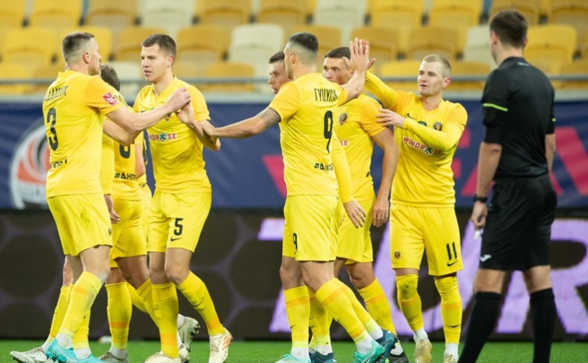 СК «Дніпро-1» переміг «Шахтаря» та очолив Прем'єр-лігу: деталі