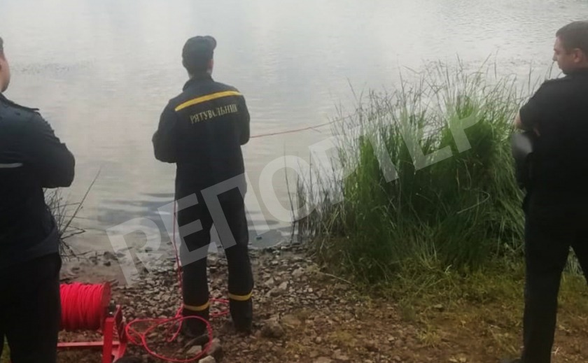 С глубин Днепра извлекли погибшего под дождем мальчика