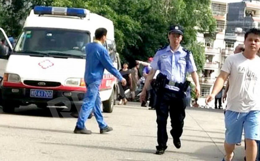 Охранник китайской школы с ножом устроил бойню: пострадали 30 человек!