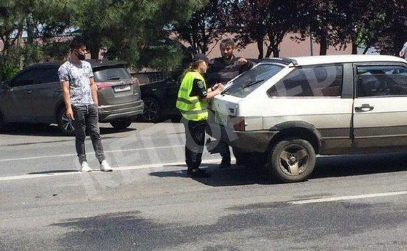 Авария у «Поплавка» в Днепре. Движение транспорта затруднено