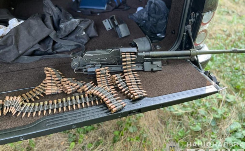 Серед асортименту автомати, гранати та набої: у Дніпрі викрили торговців зброєю