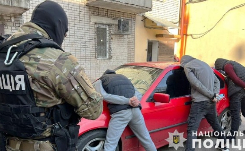 Привласнили понад пів мільйона гривень: на Дніпропетровщині судитимуть членів злочинної організації