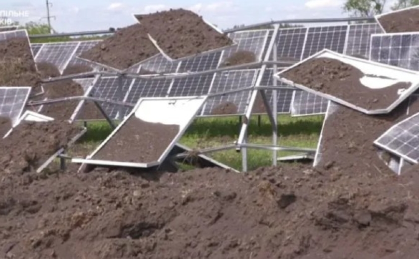 Ворог обстріляв одну з сонячних електростанцій на Дніпропетровщині