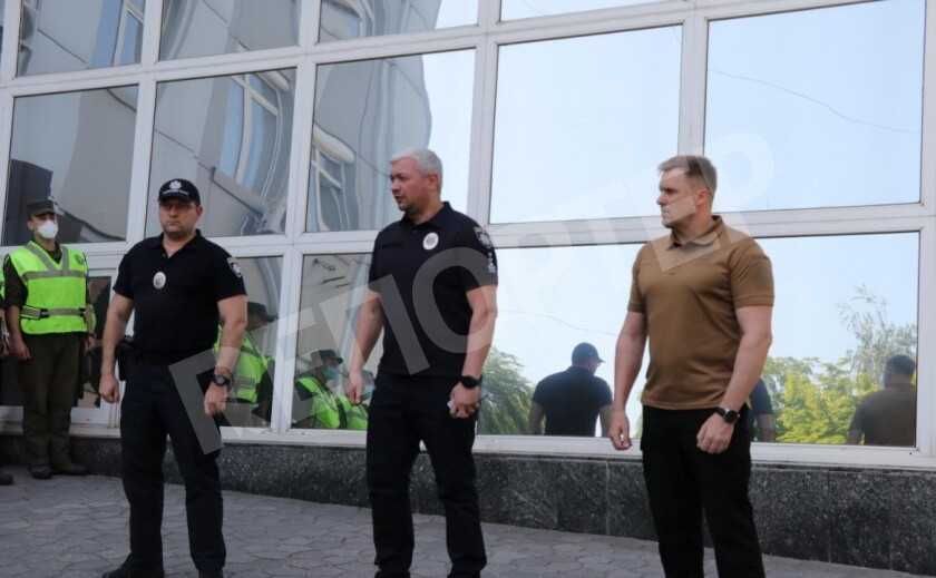 Замаскированная полиция Днепропетровщины заступила на усиленное патрулирование