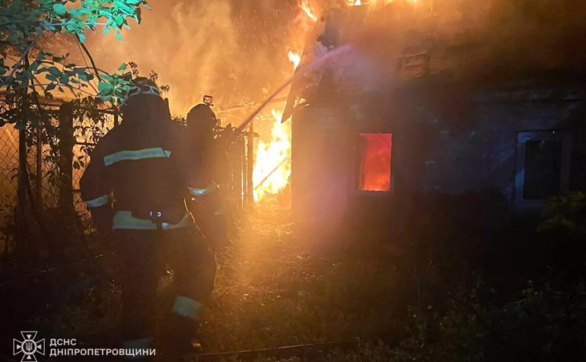 У Чечелівському районі Дніпра вогнеборці ліквідували займання житлового будинку