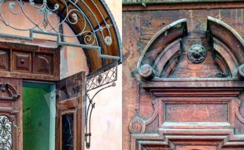 В Днепре более 20 лет красуется старинная дверь... из Львова