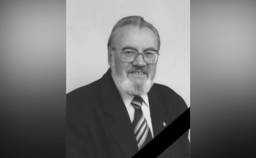 У Дніпрі помер видатний вчений-гідробіолог та автор першого у світі підручника з функціональної зоології Валентин Булахов У Дніпрі помер видатний вчений-гідробіолог та автор першого у світі підручника з функціональної зоології Валентин Булахов