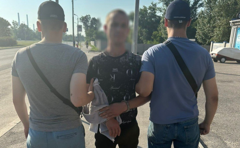 Вбив сусіда по гуртожитку: поліцейські Дніпра затримали зловмисника Вбив сусіда по гуртожитку: поліцейські Дніпра затримали зловмисника