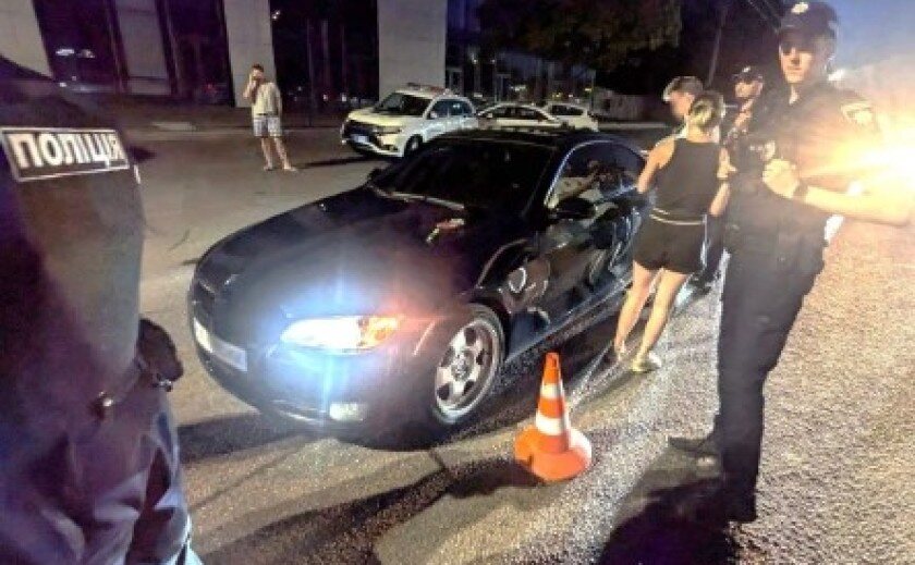 За стрілянину на автодорозі поліція Дніпра затримала 25-річного підозрюваного