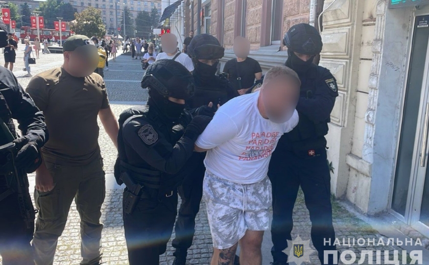 Обіцяв вплинути на хід досудового розслідування за 1,5 тис.доларів: у Дніпрі поліцейські затримали злодія