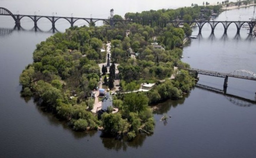 Ніч на Дніпропетровщині минула без ворожих ударів: безпекова ситуація на ранок 14 жовтня від ОВА