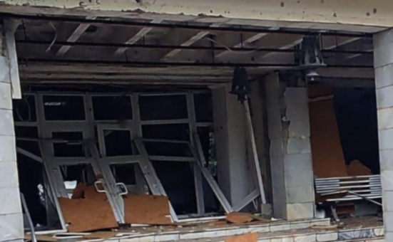 Протягом дня та ночі ворог завдавав ударів по Нікополю та району: правоохоронці збирають речові докази на місцях атаки