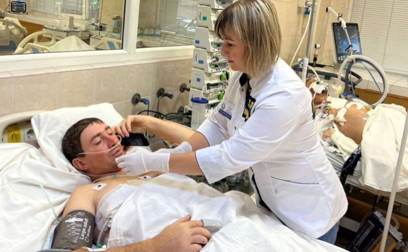 У Дніпрі рятують 41-річного батька трьох дітей, в серце якого потрапив уламок