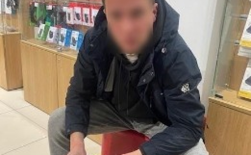 Поліція Дніпра затримала чоловіка за пограбування магазину