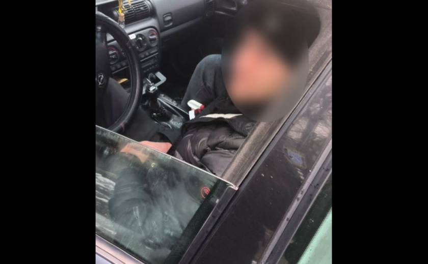 В стані наркотичного спʼяніння та без прав: патрульні Дніпра виявили водія-порушника