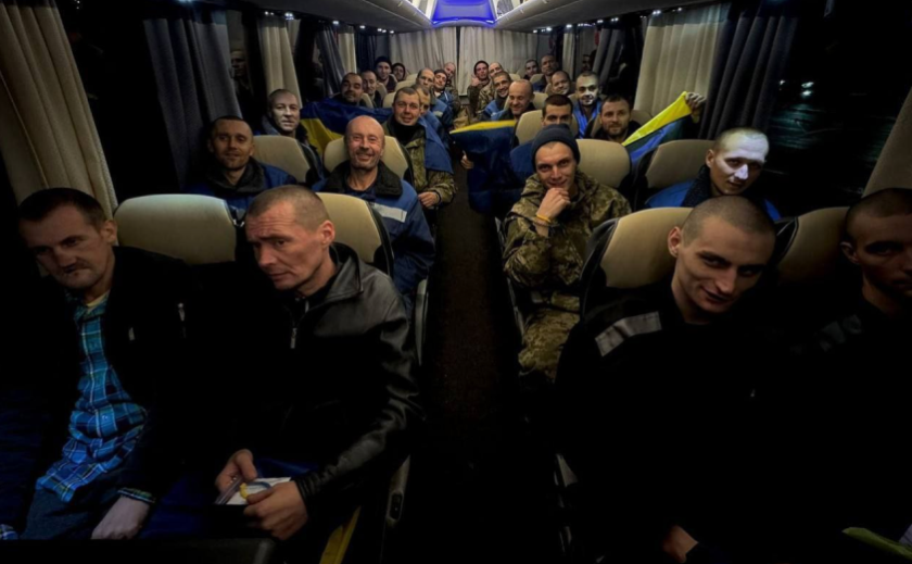 З російського полону повернулися 189 українців: серед них 14 жителів Дніпропетровщини З російського полону повернулися 189 українців: серед них 14 жителів Дніпропетровщини