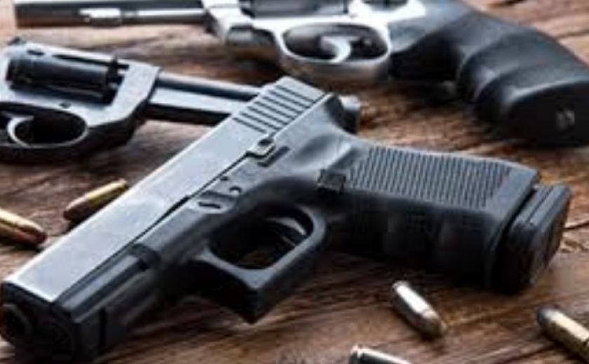 Поліція Дніпра нагадує про декларування зброї та боєприпасів Поліція Дніпра нагадує про декларування зброї та боєприпасів
