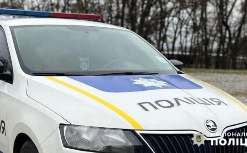 Поліцейські Дніпра повідомили про підозру чоловіку за крадіжку з магазину