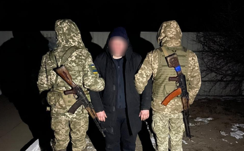 Дві доби блукав лісами Полісся, намагаючись втекти з України: прикордонники виявили ще одного порушника з Дніпропетровщини