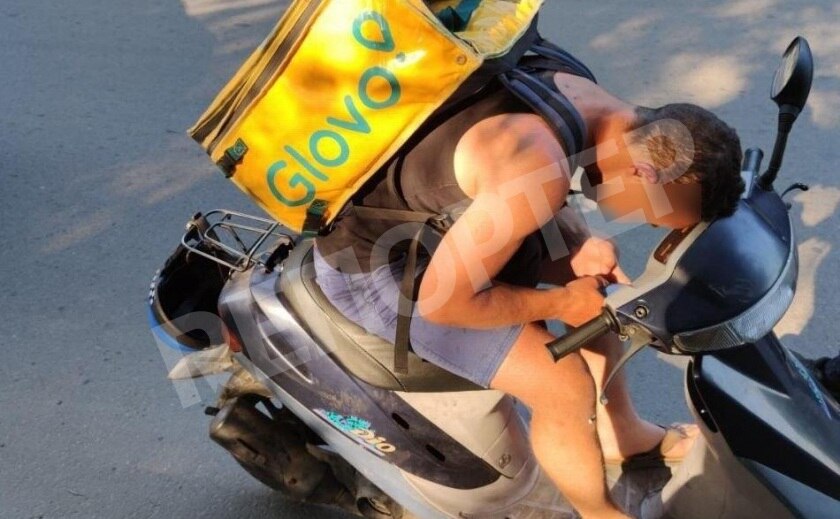 Курьер Glovo в Днепре «доставлял» необычную и противозаконную посылку