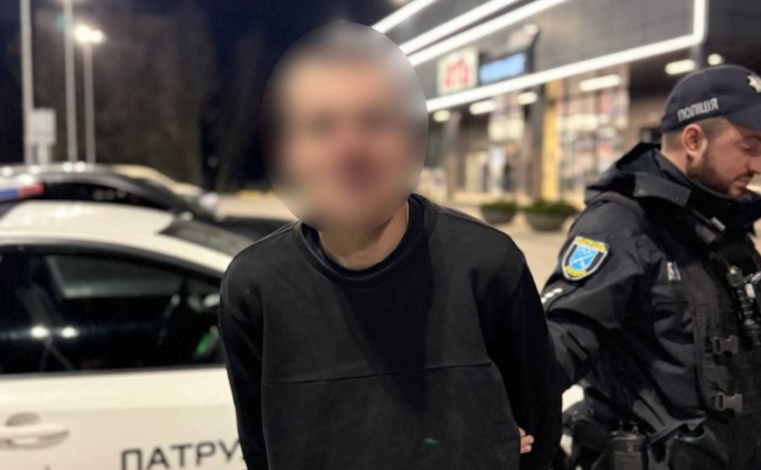 У Дніпрі суперечка між чоловіками закінчилася різаниною У Дніпрі суперечка між чоловіками закінчилася різаниною