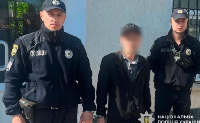За серію крадіжок у Дніпрі поліцейські повідомили про підозру 51-річному чоловіку За серію крадіжок у Дніпрі поліцейські повідомили про підозру 51-річному чоловіку