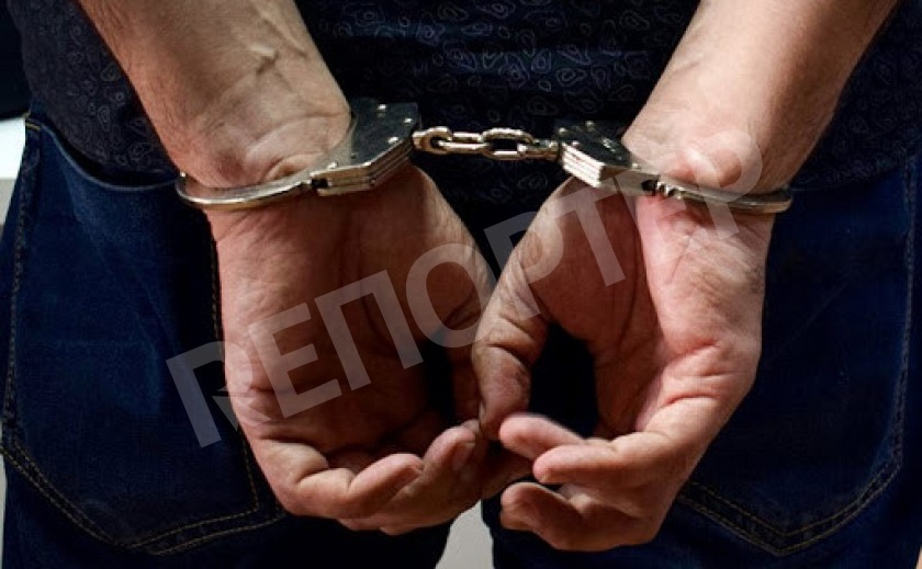 В Днепре на детской площадке задержали любителя «травки»