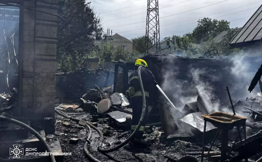 Внаслідок пожежі у Дніпрі постраждали діти віком 2 і 4 роки Внаслідок пожежі у Дніпрі постраждали діти віком 2 і 4 роки