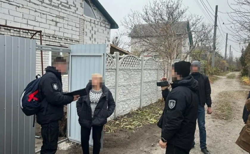 На Дніпропетровщині командир військової частини змушував підлеглих будувати будинки для його родичів