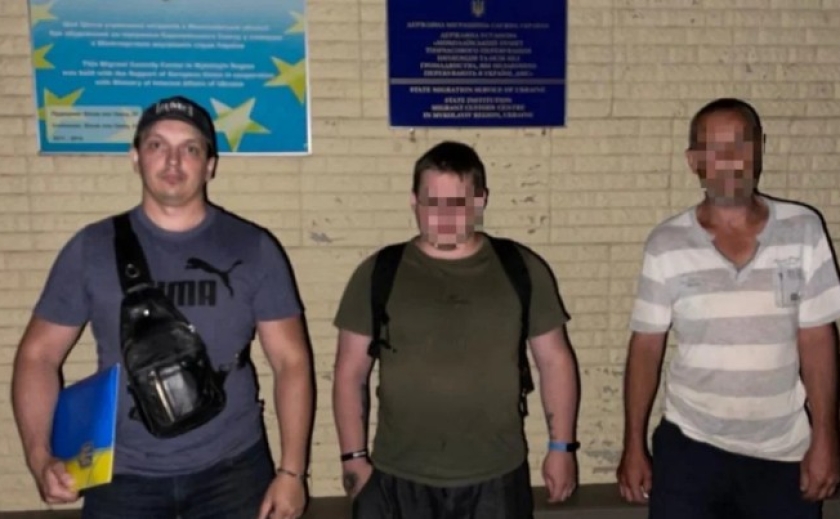 Незаконно проживали на території України: на Дніпропетровщині затримали двох нелегалів з РФ