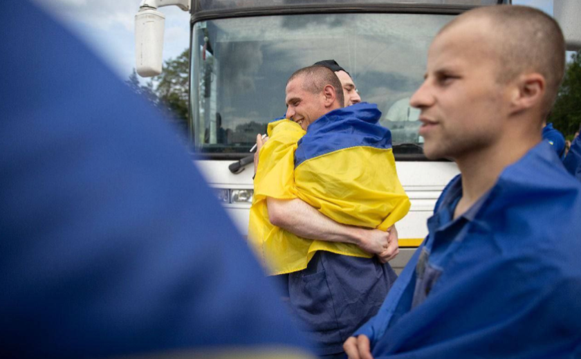 З російського полону звільнили п'ятьох бійців з Дніпропетровської області