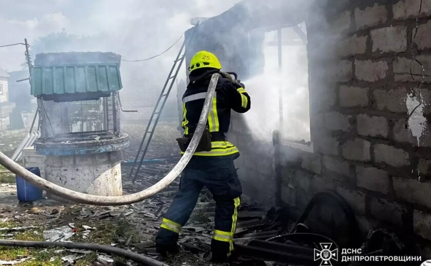 У Дніпровському районі зайнявся гараж