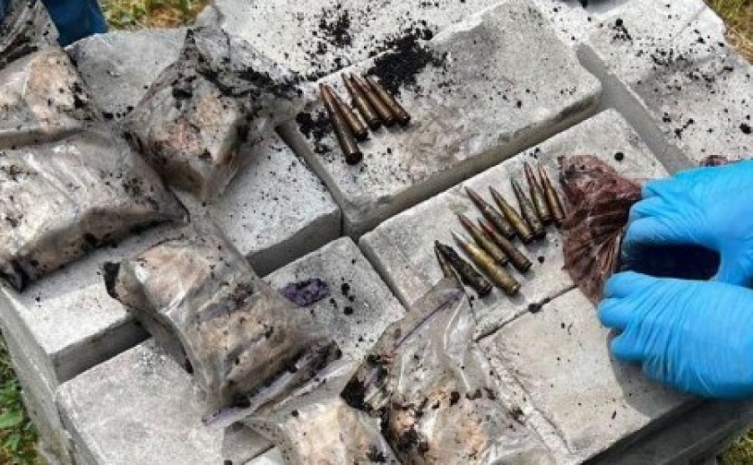 Незаконне зберігання боєприпасів: слідчі Дніпра повідомили про підозру зловмиснику Незаконне зберігання боєприпасів: слідчі Дніпра повідомили про підозру зловмиснику