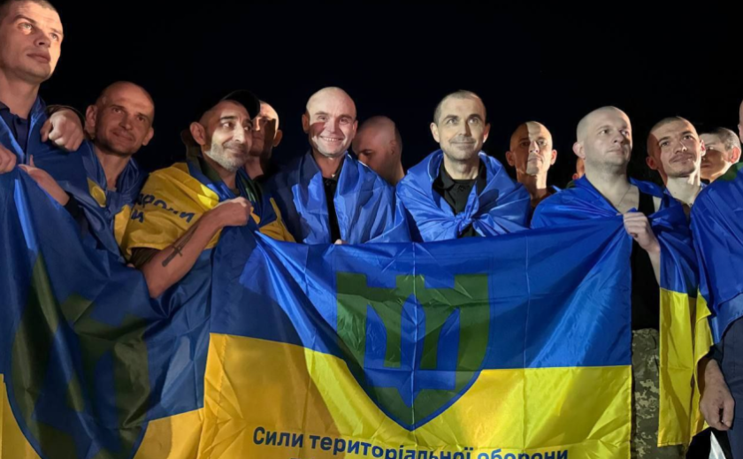 Дев’ятий етап обміну: з ворожого полону повернулися ще 10 захисників із Дніпропетровщини