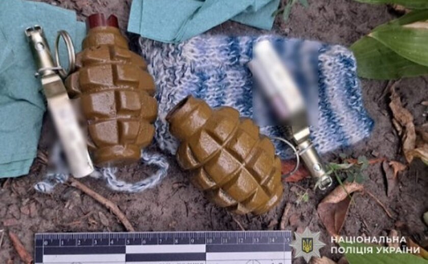 Поліцейські Дніпра повідомили про підозру чоловіку за незаконне поводження із вибуховим пристроєм