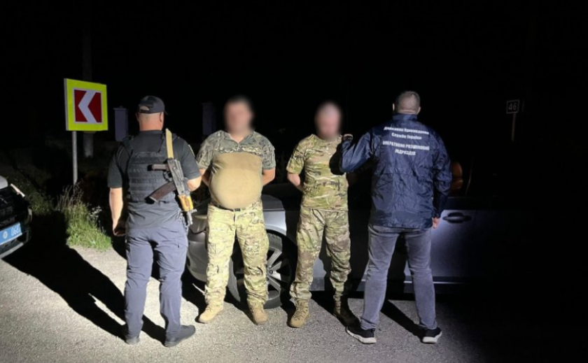 На Закарпатті псевдоблагодійник намагався переправити за кордон дніпрянина-втікача