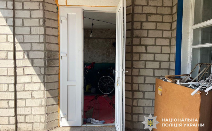 Обікрав свою знайому: у Дніпровському районі затримали зловмисника