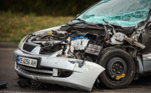 На Набережній Заводській у Дніпрі зіткнулися Mitsubishi та Volkswagen: подробиці ДТП