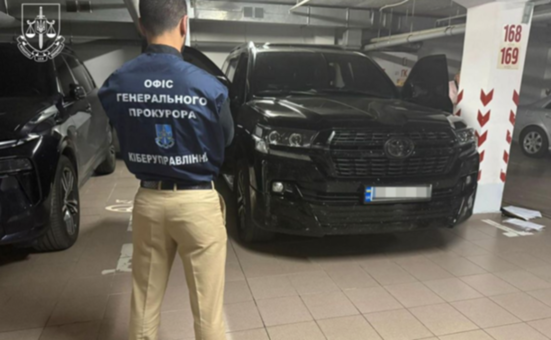 Ошукали громадян ЄС майже на 12 мільйонів гривень: житель Дніпра організував міжнародну мережу «офісів»