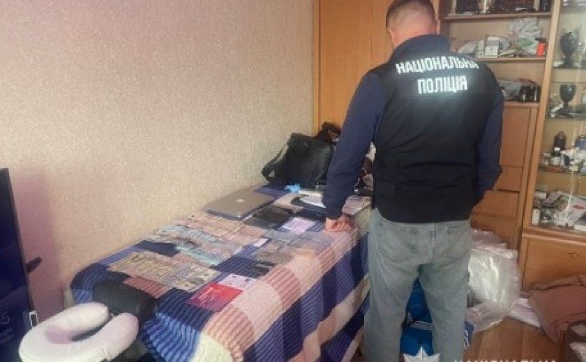 У Дніпрі поліцейські викрили злочинну групу наркоторговців зі щомісячним обігом близько мільйона гривень