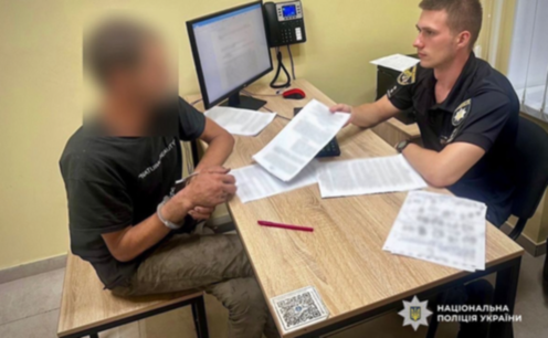 Пограбував жінку біля торгового майданчика: поліцейські Дніпра повідомили фігуранту про підозру
