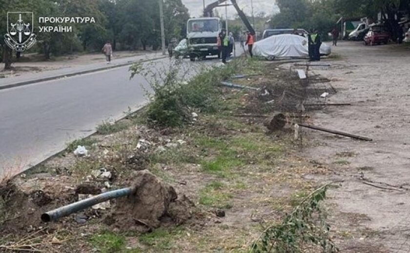 В Індустріальному районі Дніпра знесли велику незаконну автостоянку