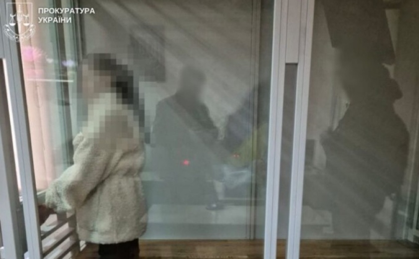 Знімала порно з 11-річним сином: у Дніпрі суд призначив жінці покарання