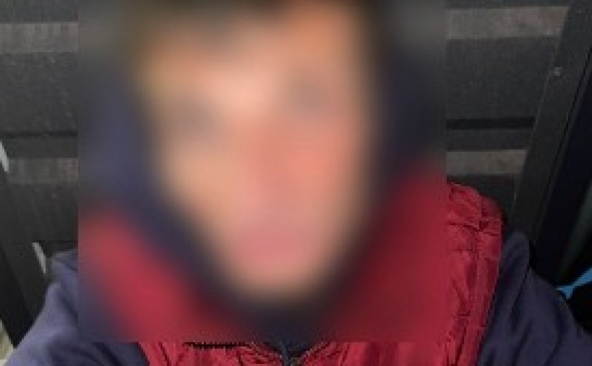 Намагався обікрасти магазин електроніки: слідчі Дніпра повідомили про підозру зловмиснику