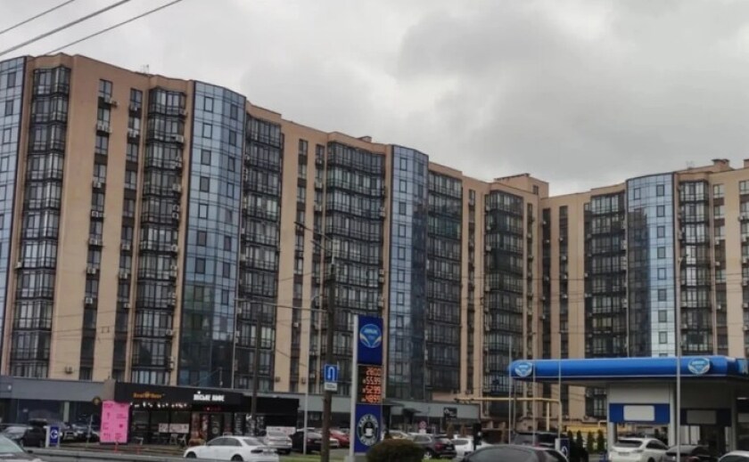 В одному з елітних ЖК у Дніпрі знайшли труп чоловіка