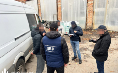Реалізували 700 тон на 28 мільйонів гривень: ДБР викрило схему незаконного продажу пального ЗСУ у п’яти областях