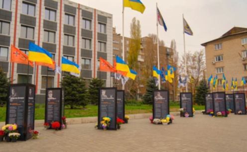 У Дніпрі відкрили другу частину проєкту «Історії Героїв» на Слобожанському проспекті
