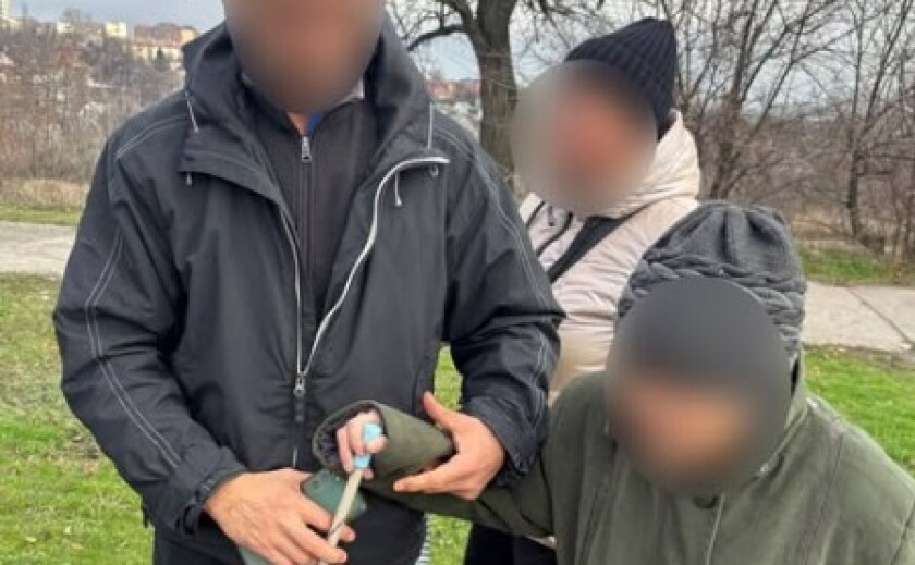 У Дніпрі патрульні допомогли літній жінці, яка не пам’ятала, де мешкає, повернутися додому